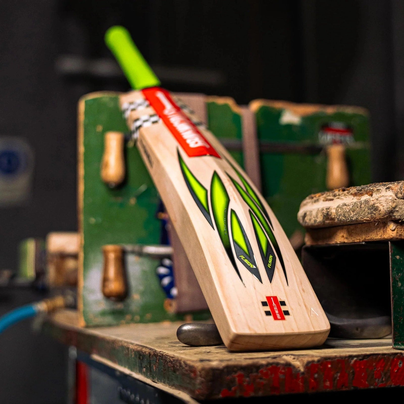 Gray Nicolls Fusion 2500 Adult Cricket Bat