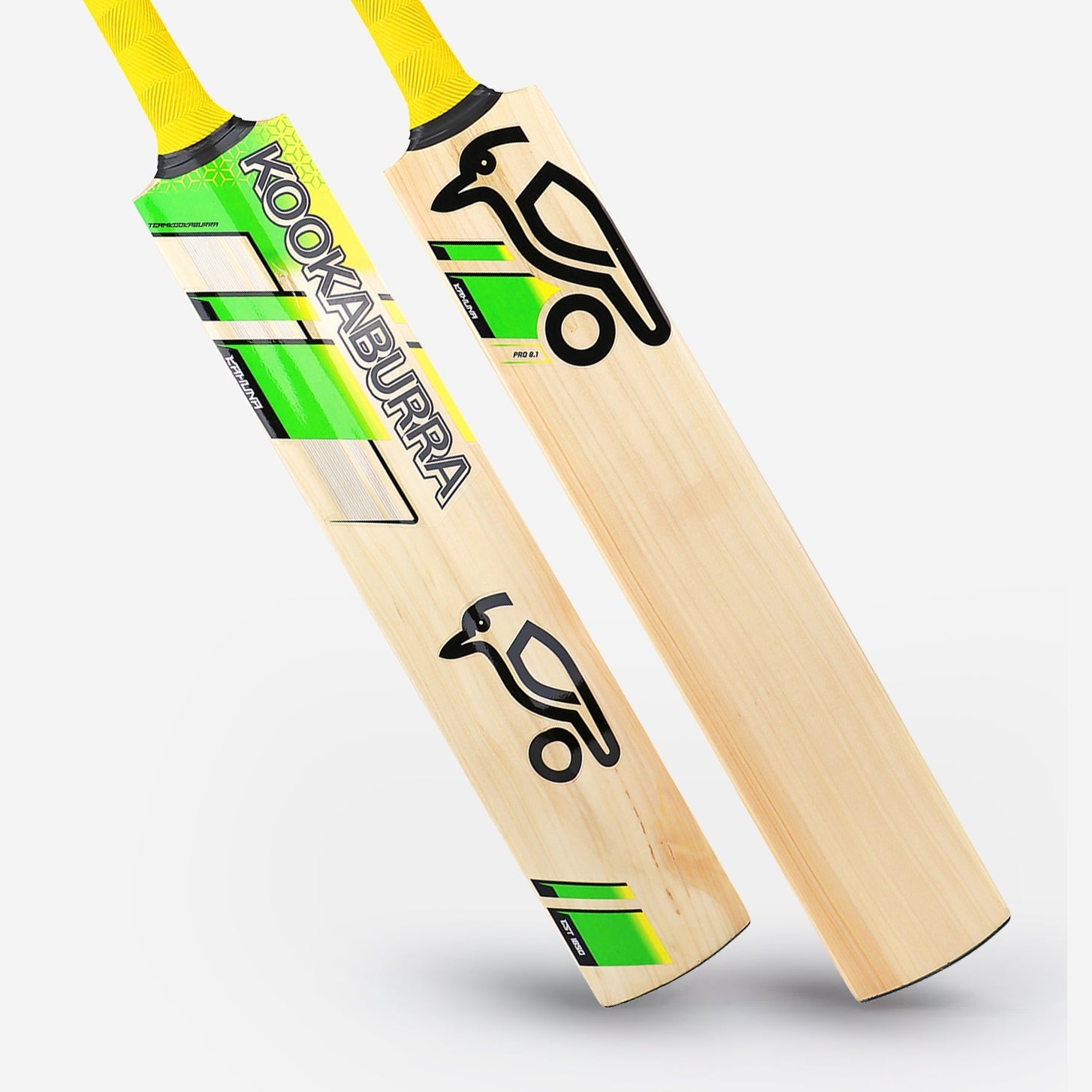 Kookaburra Kahuna Pro 8.1 Junior Kashmir Cricket Bat