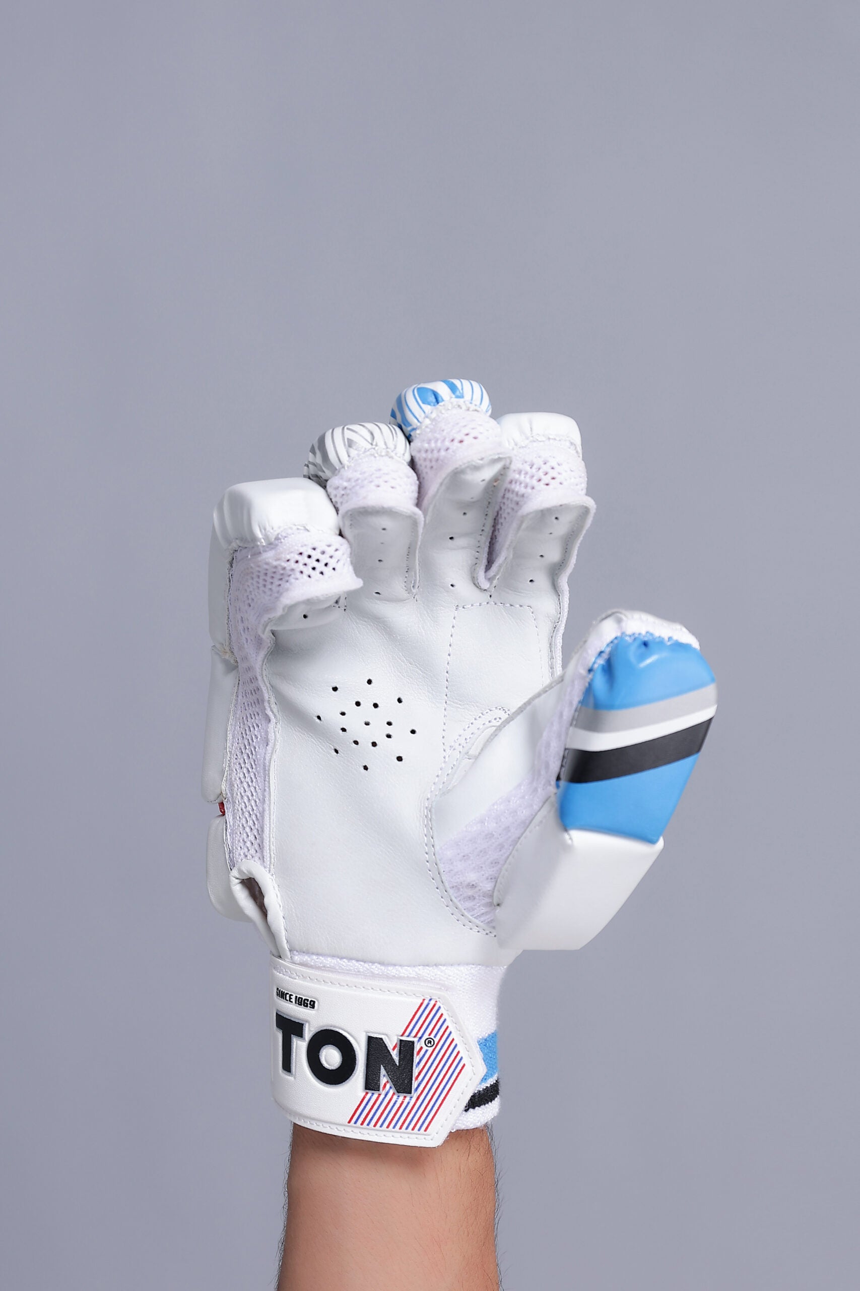 SS Ton Super Junior Cricket Batting Gloves