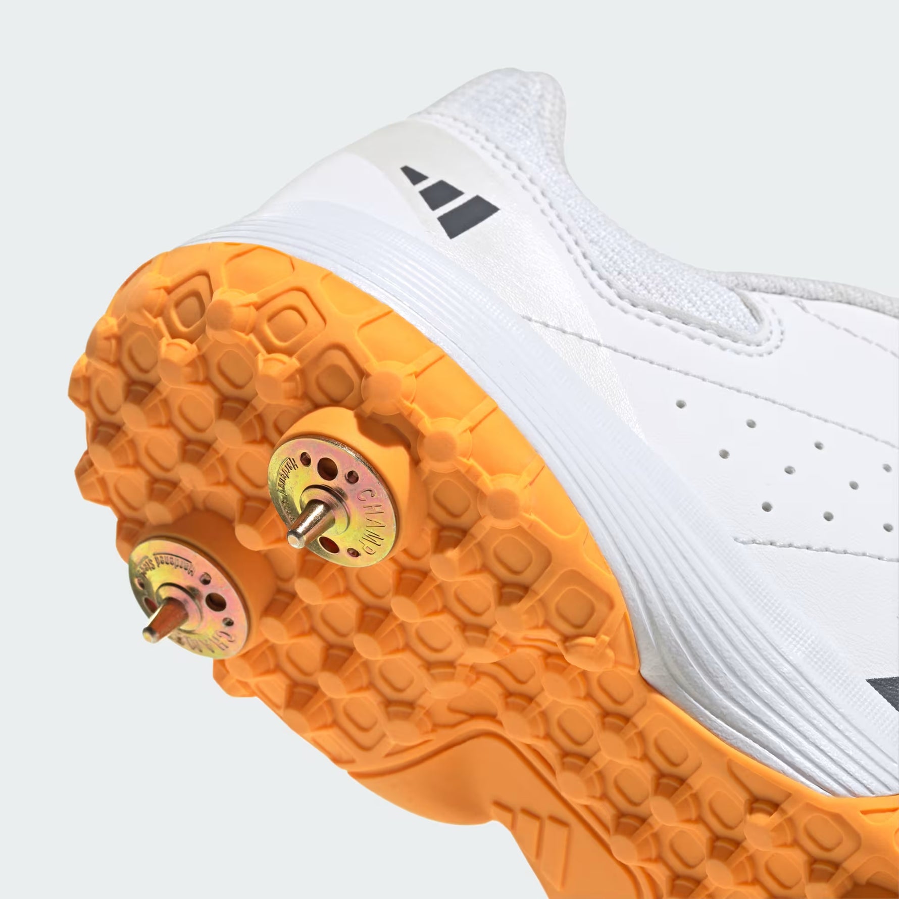 Adidas Howzat Junior Spike KH8339 Cricket Shoes 2026 – White/Onix/Tangerine