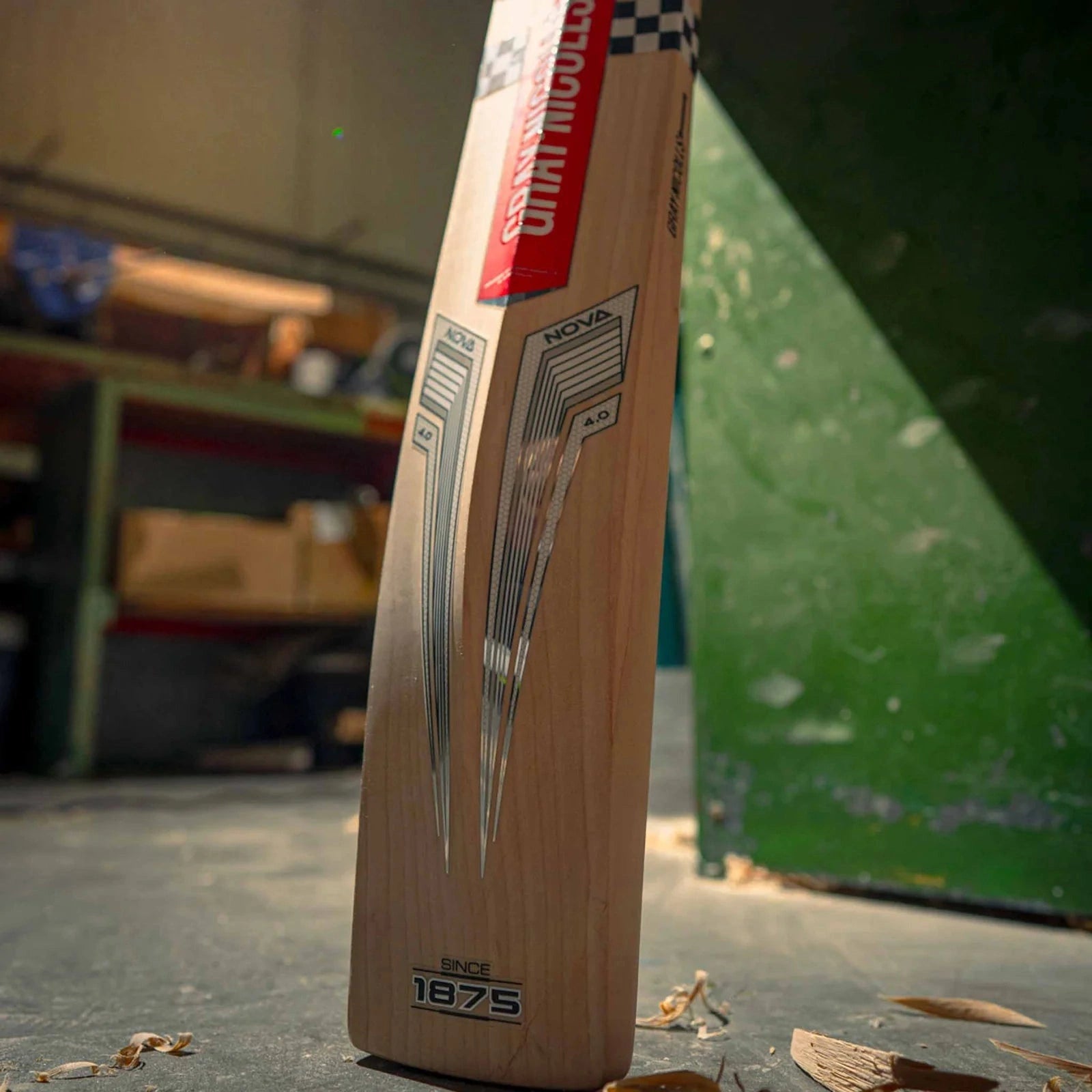 Gray-Nicolls Nova 4.0 XT Junior Cricket Bat