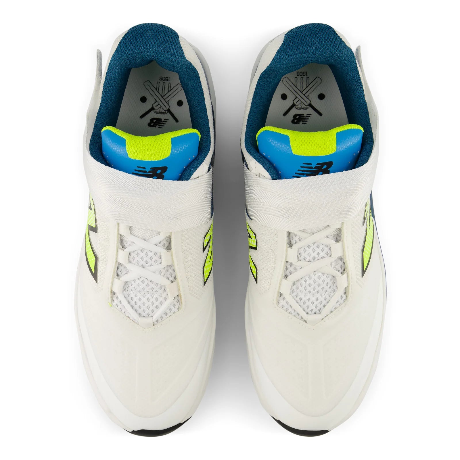 New Balance CK4040 V7 2026 Cricket Shoes – Adult Full Spike Cricket Shoes