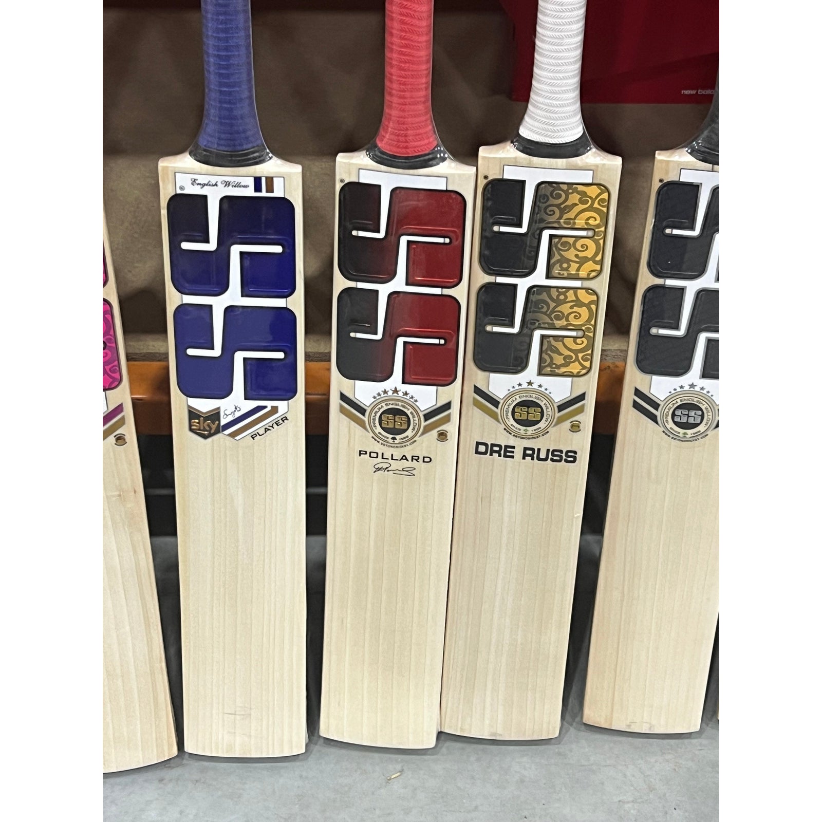SS Cricket Bats Short Hand / Medium 2lbs 8oz - 2lbs 10oz SS Ton Players (Surya Yadav) Adult Cricket Bat