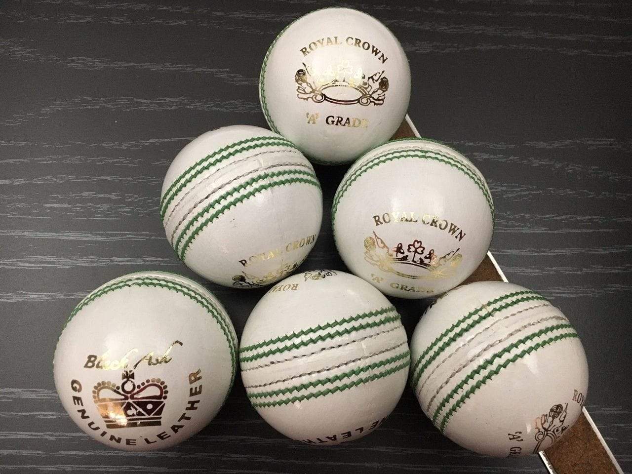 Gray Nicolls Cricket Balls Gray-Nicolls 142g Royal Crown 4Pc White Cricket Ball