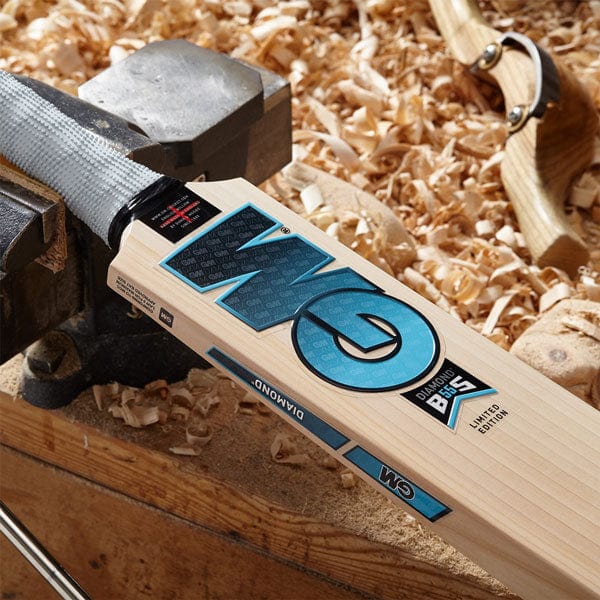 Gunn & Moore Cricket Bats GM Adult Cricket Bat - Diamond Dxm Original Ttnow SH