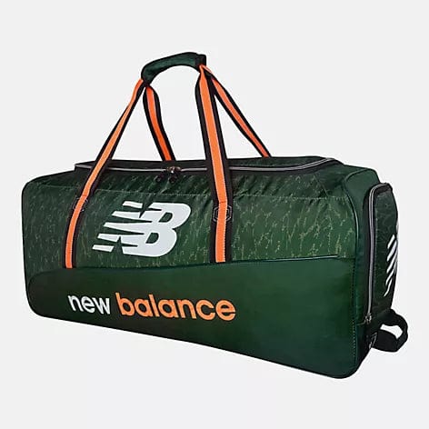 New Balance Cricket Bags New Balance DC580 Junior Wheelie Cricket Bag